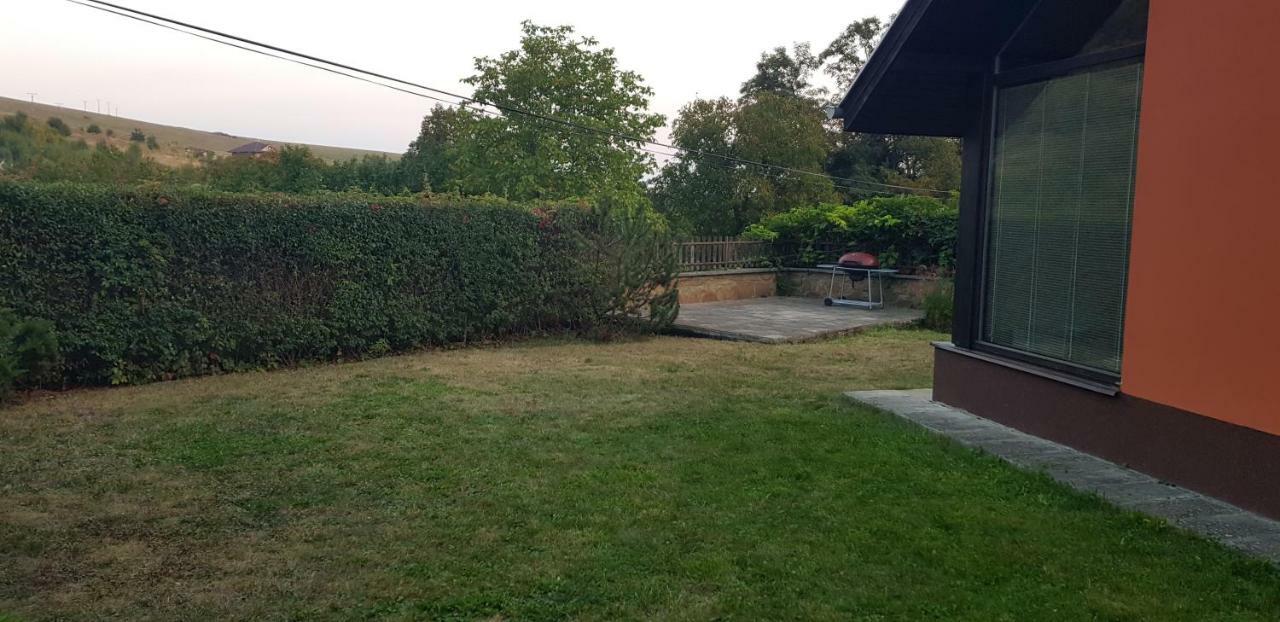 Garden View Villa Drienica Exterior foto